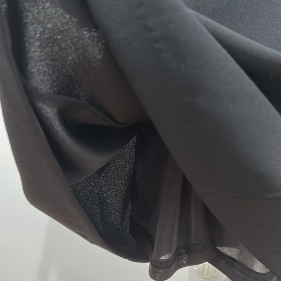 Adrianna Papell Crepe-Back Satin with Ruffle Sleeve Dress Size 8 - Picture 16 of 16